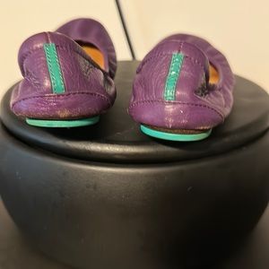 Tieks ballet flat a little chipped rubber on right foot